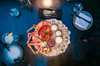 ボラボラ島で味わう食の極致：リゾートとローカルの比較完全ガイド