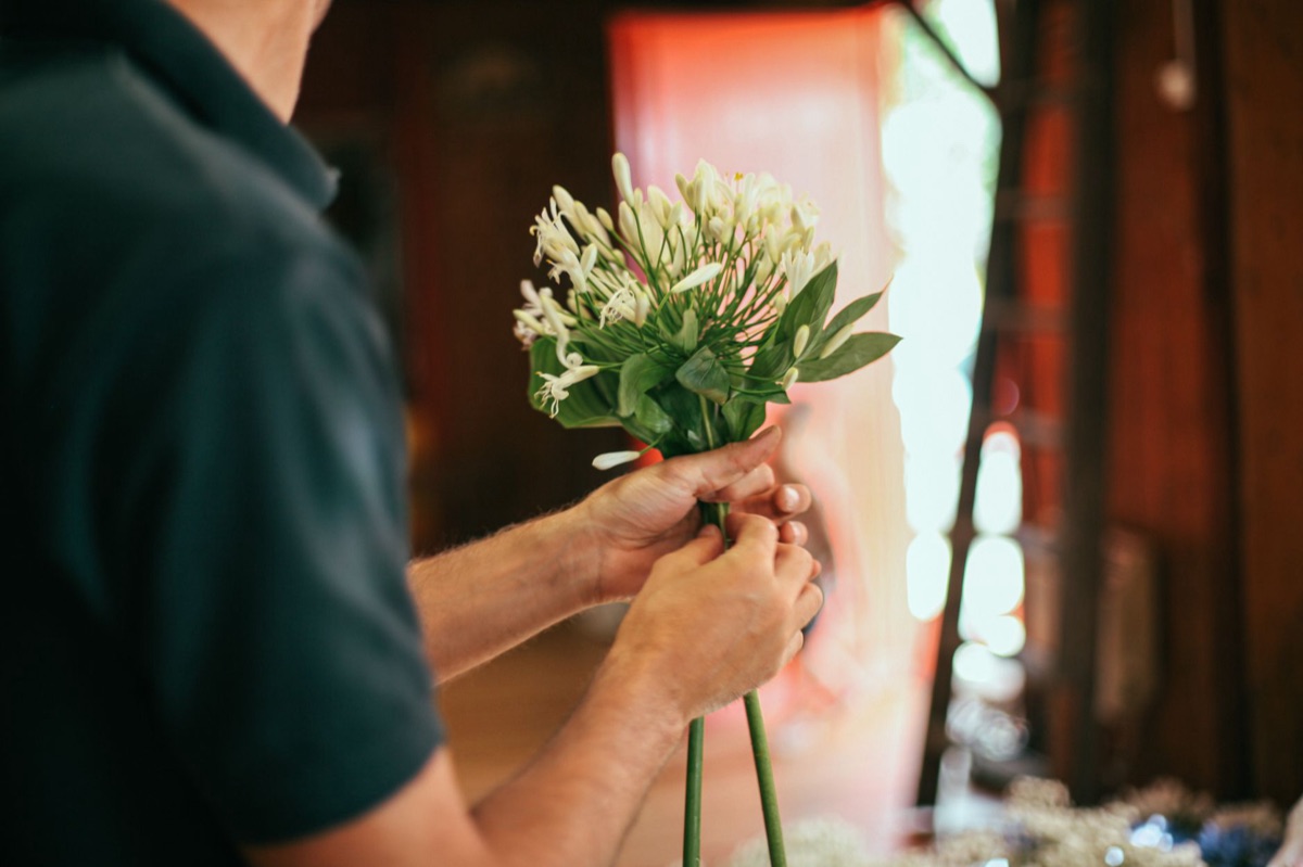 Fleur de tiare dans une cérémonie tahitienne
